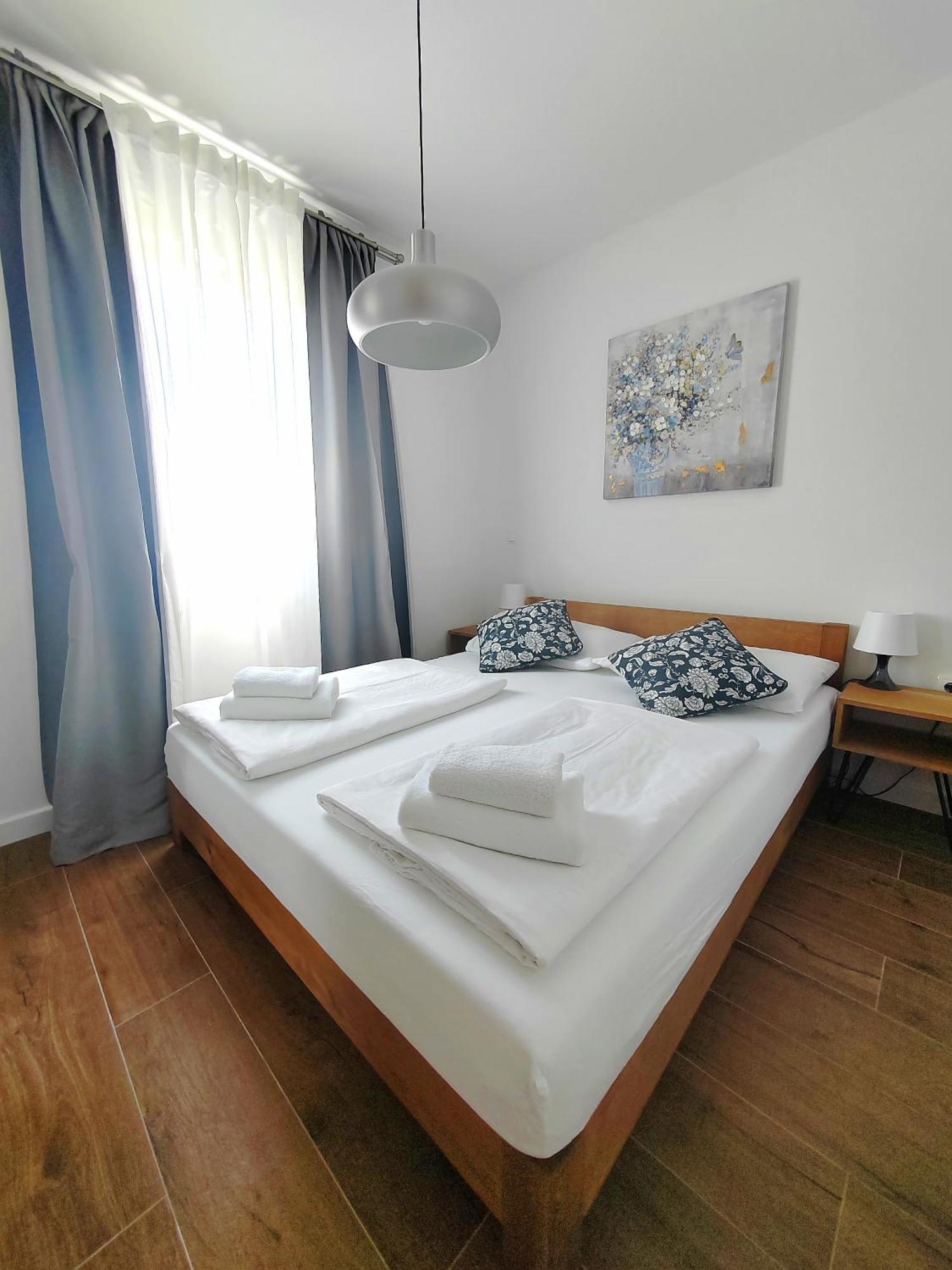 L&L Apartmani 1 Bol Dış mekan fotoğraf