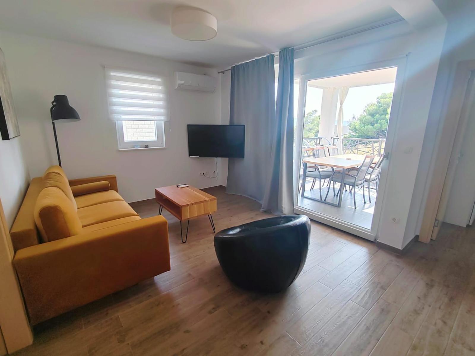 L&L Apartmani 1 Bol Dış mekan fotoğraf