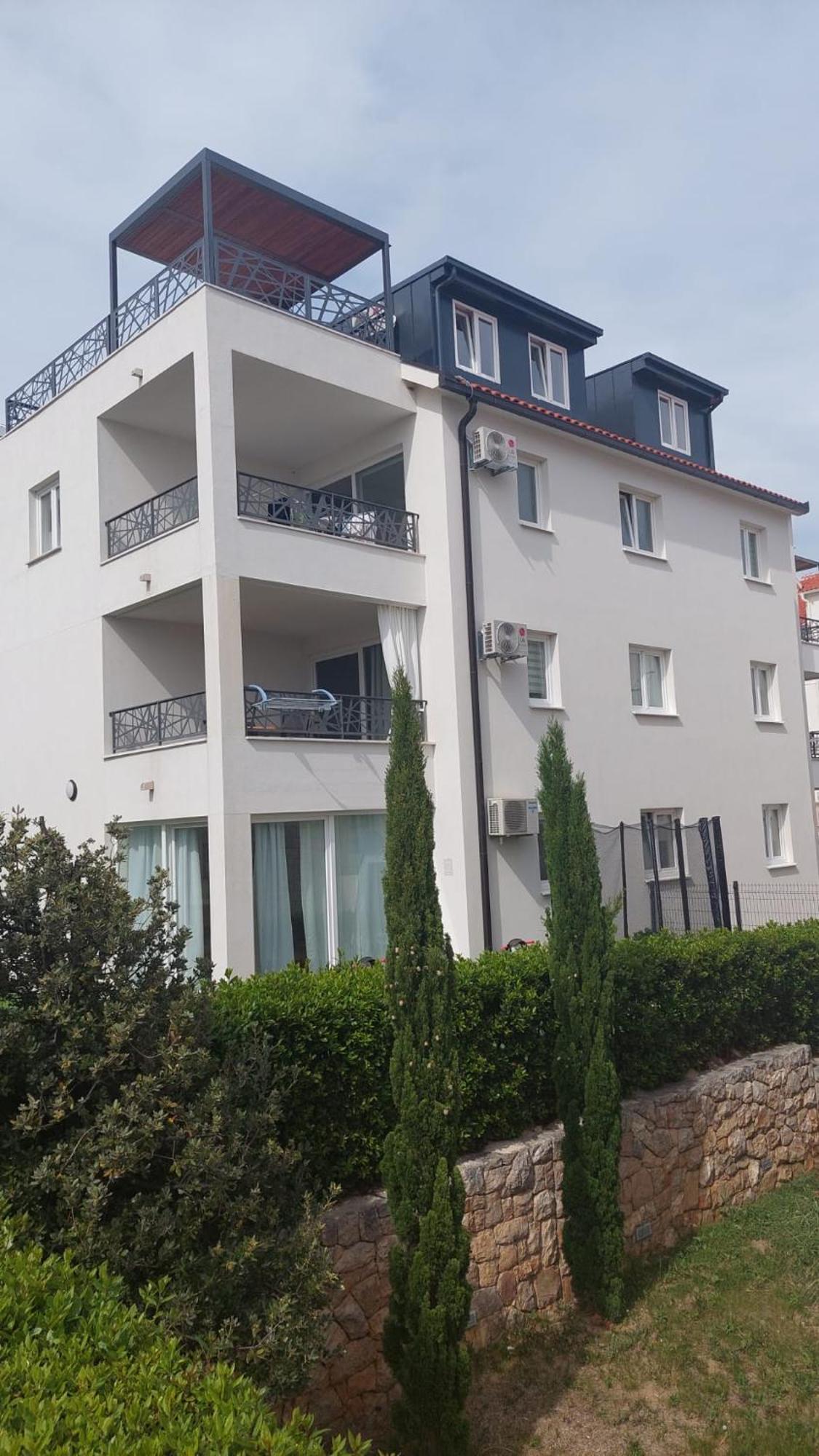 L&L Apartmani 1 Bol Dış mekan fotoğraf