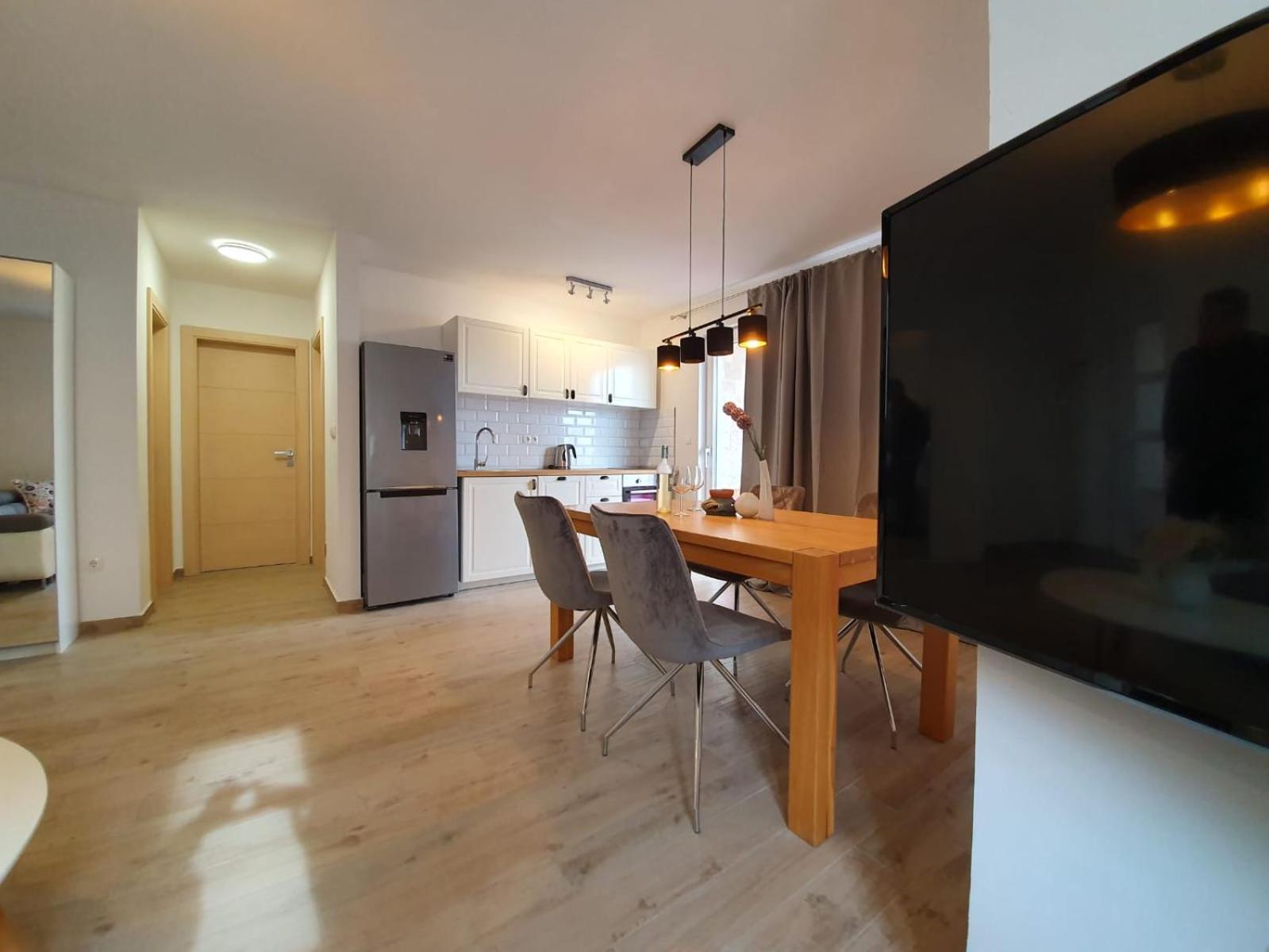 L&L Apartmani 1 Bol Dış mekan fotoğraf