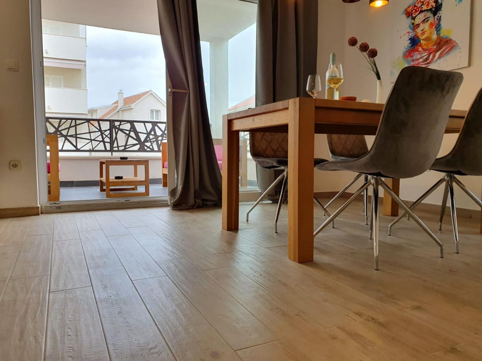 L&L Apartmani 1 Bol Dış mekan fotoğraf