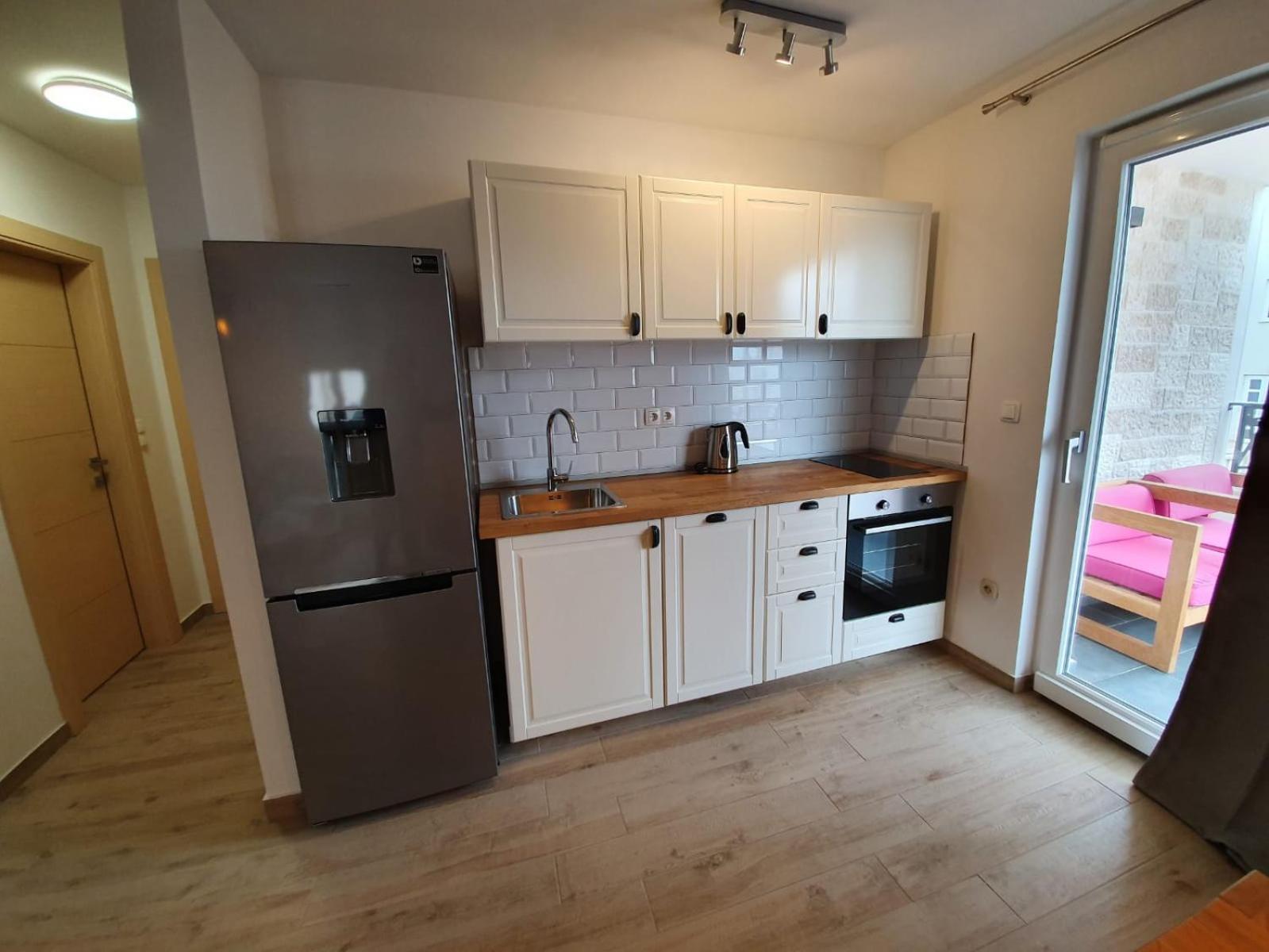 L&L Apartmani 1 Bol Dış mekan fotoğraf