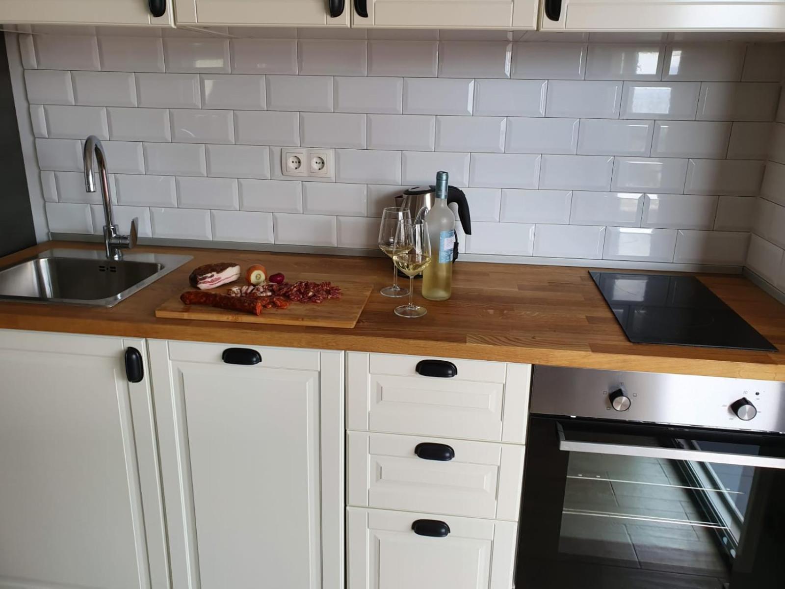 L&L Apartmani 1 Bol Dış mekan fotoğraf
